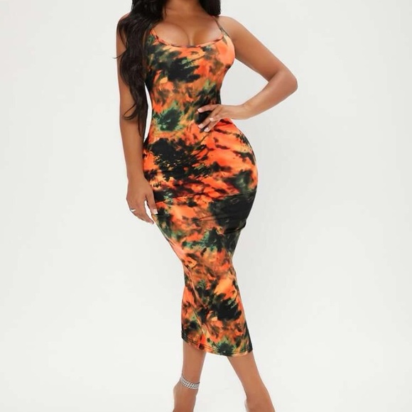 Dresses & Skirts - New Inventory 🔥Tie Dye Cami Bodycon Dress🔥